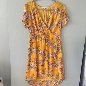 Skies Are Blue Floral Wrap Dress‎ Womens Small Yellow Lace High Low